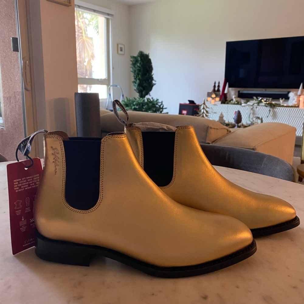 S Kidman (Rossi) Limited Edition Gold Leather Boots